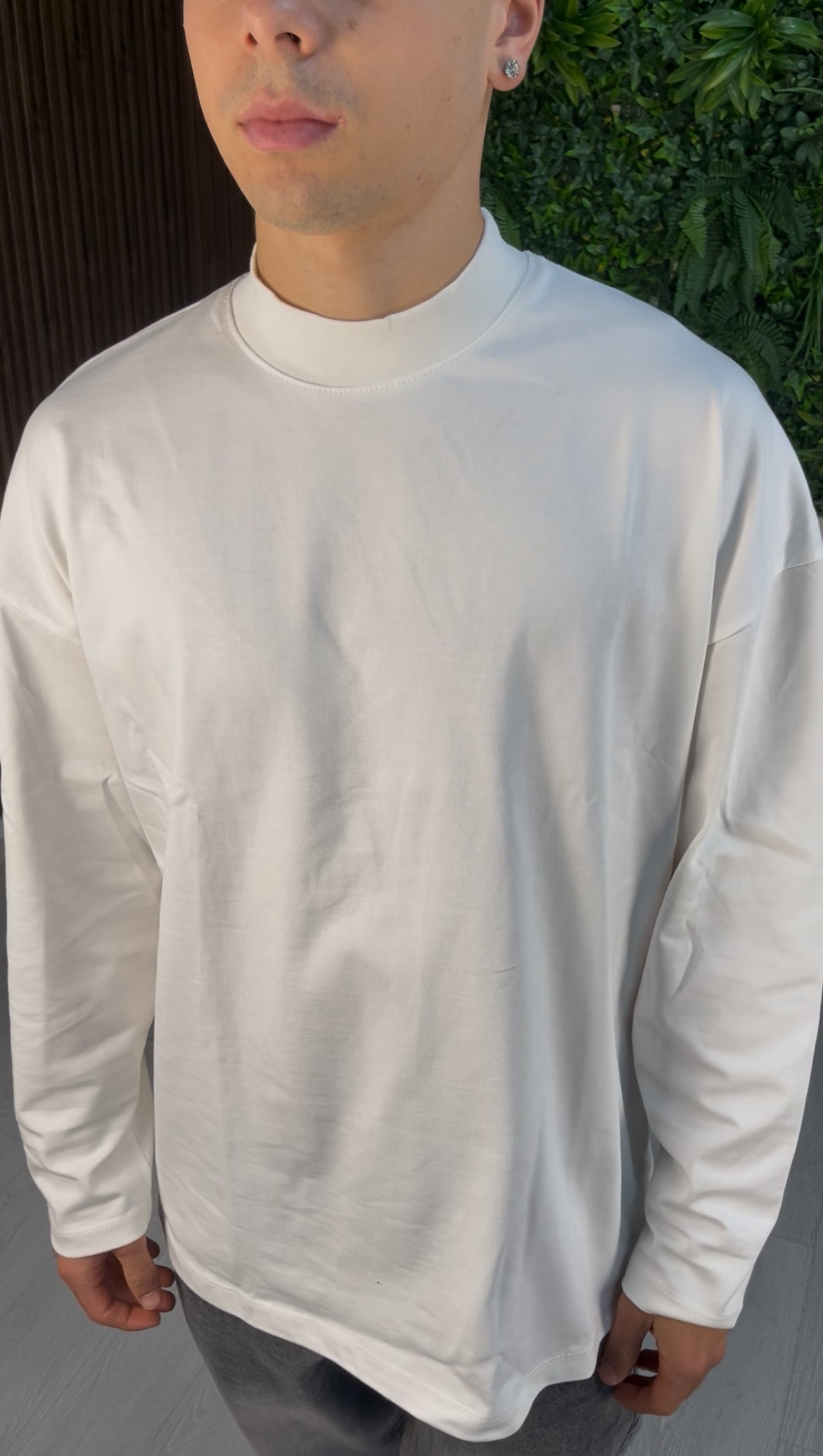 T-SHIRT