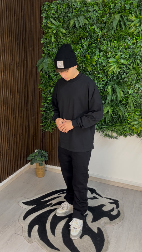 SHARK BLACK CAP