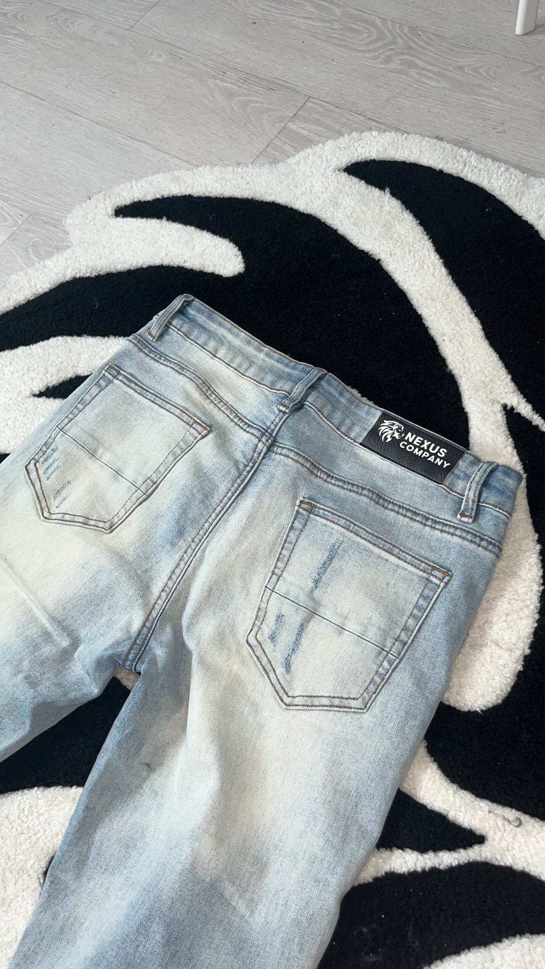 Blaue Augen Jeans