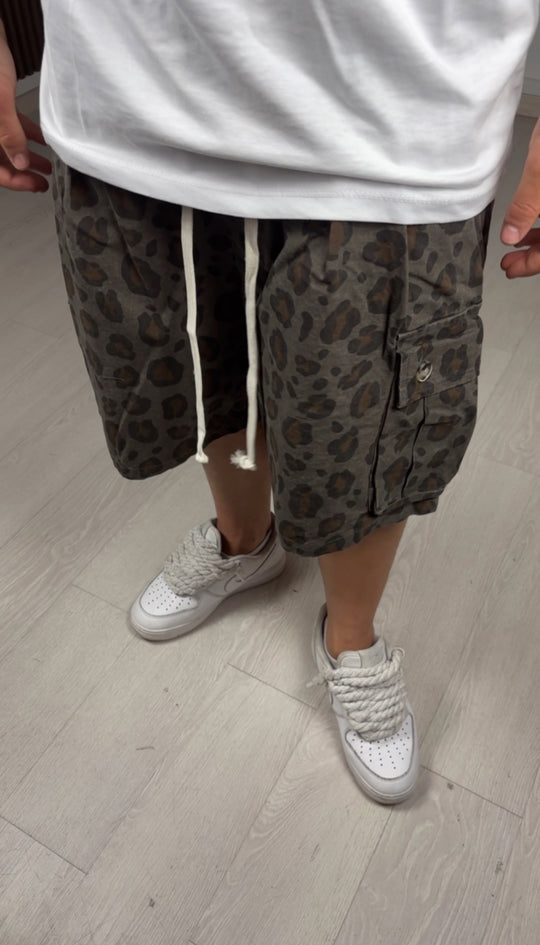 CARGO CORTO LEOPARDATO