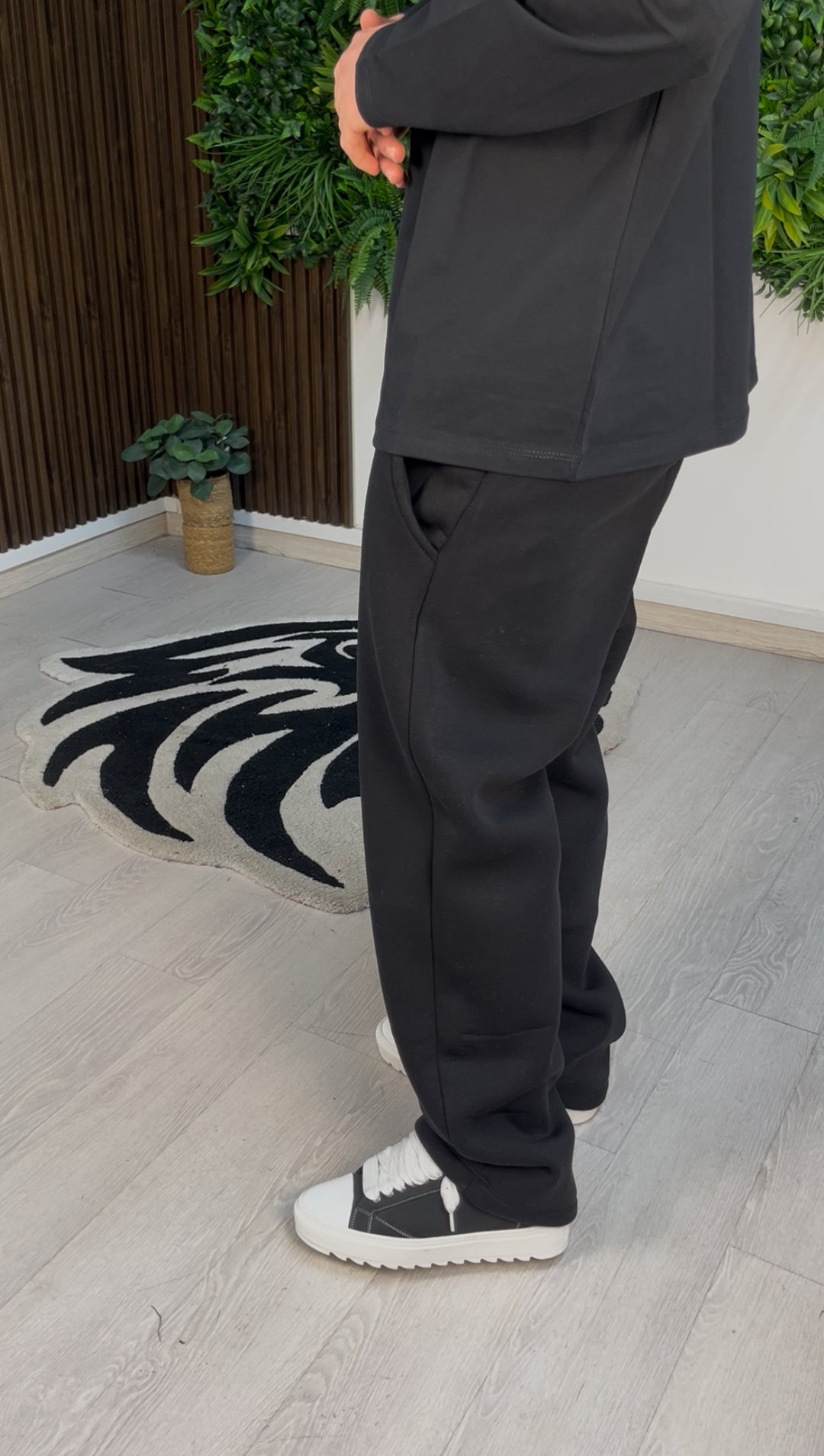 Pantalon de coton à fusée noire