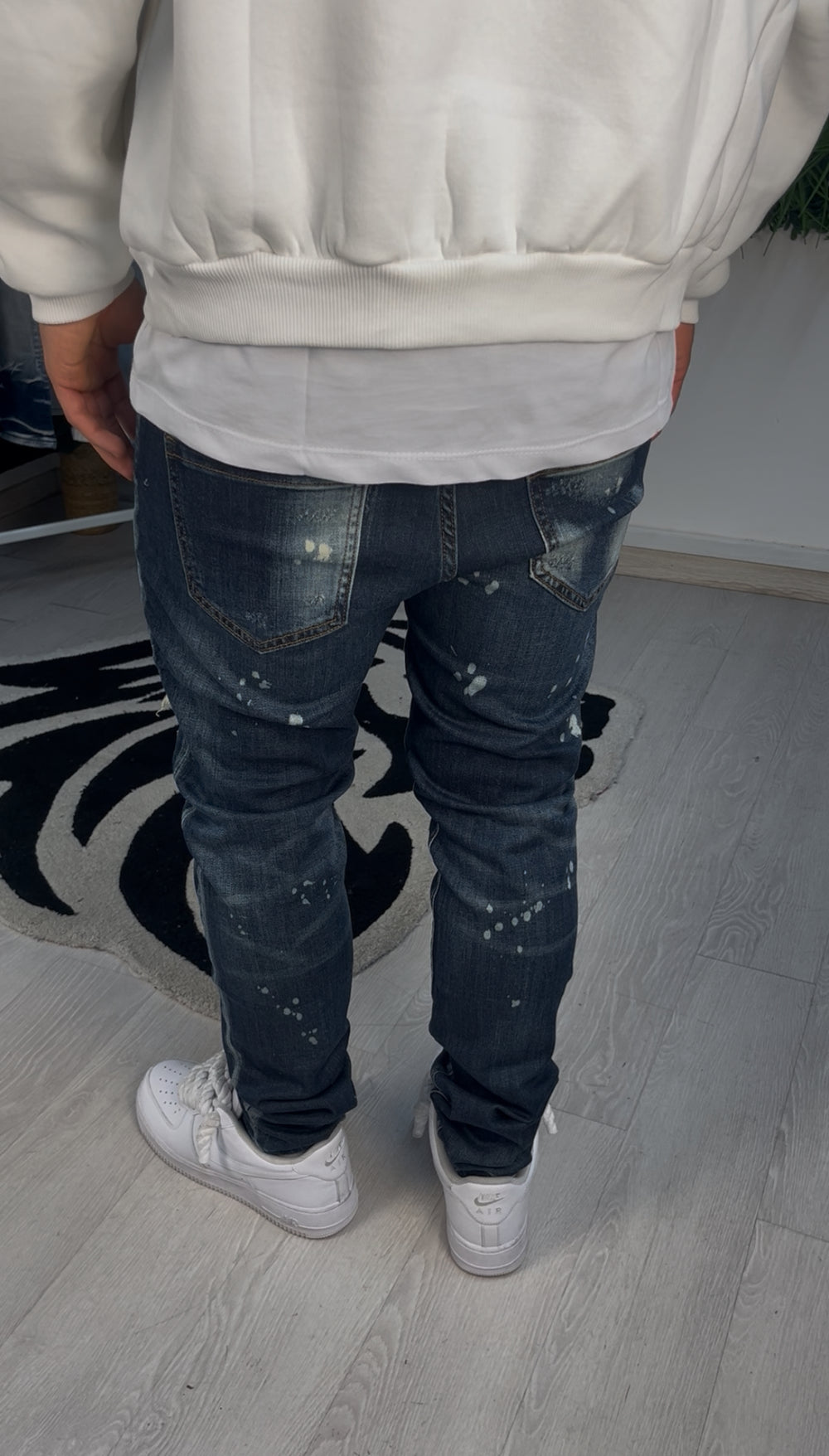 Dunkelblaue Jeans