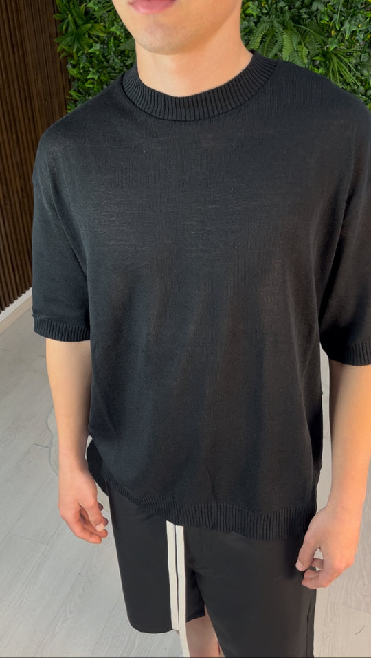 MAGLIA IN FILO NERA