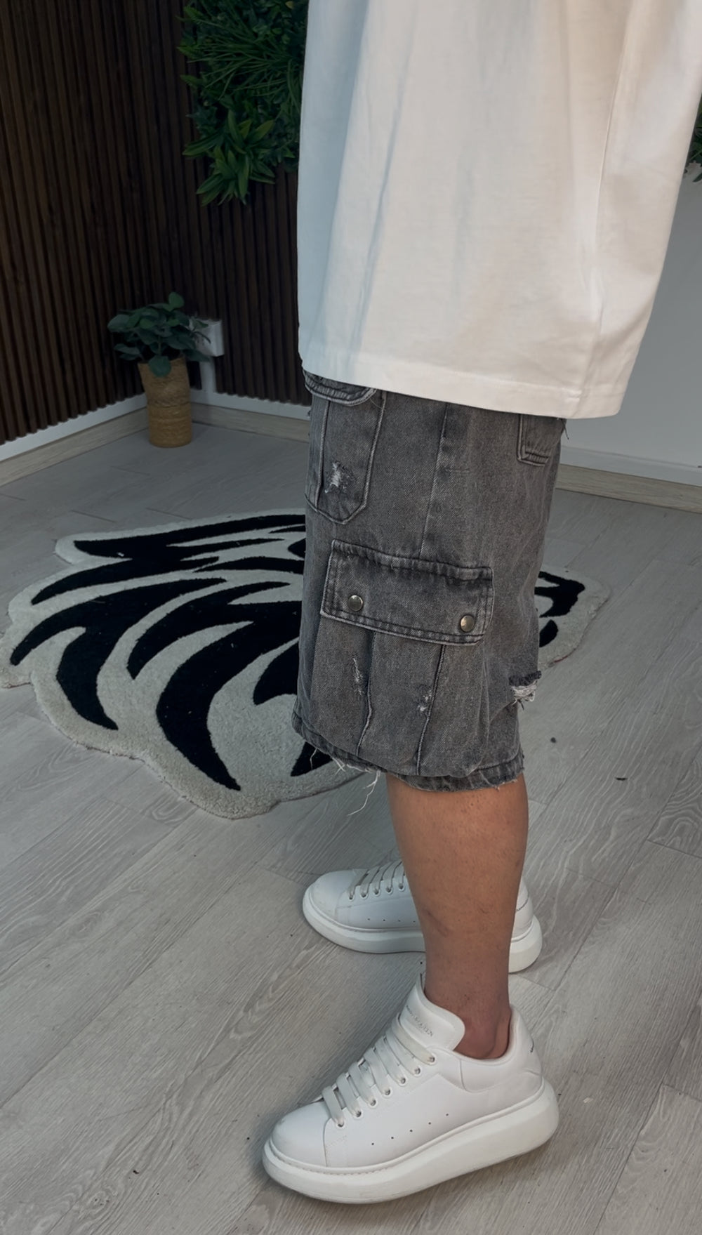 JEANS CORTO BAGGY GRIGIO