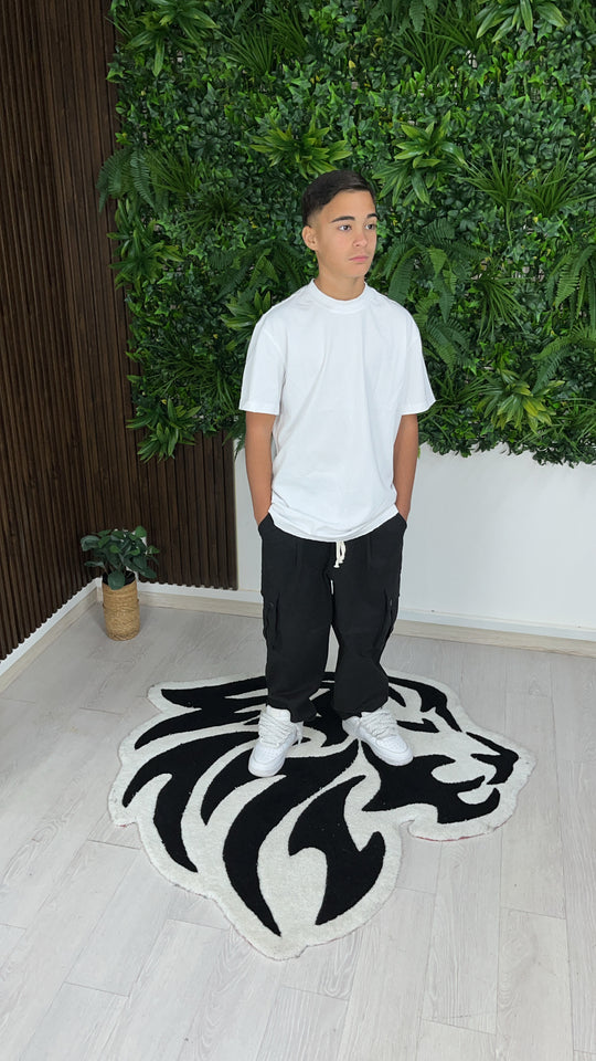 T-shirt avec des abrasions blanches