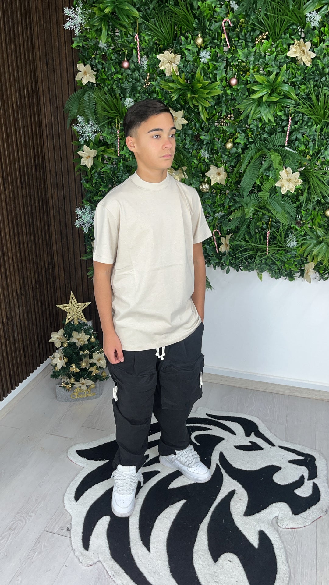 Beige Beige jetzt jetzt T-Shirt