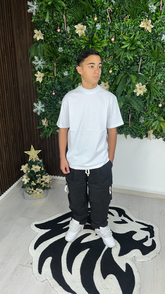 T-shirt à cou blanc