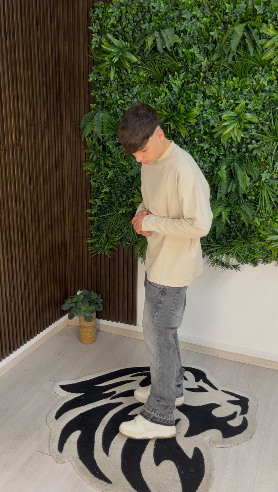 LONGSLEEVE BEIGE