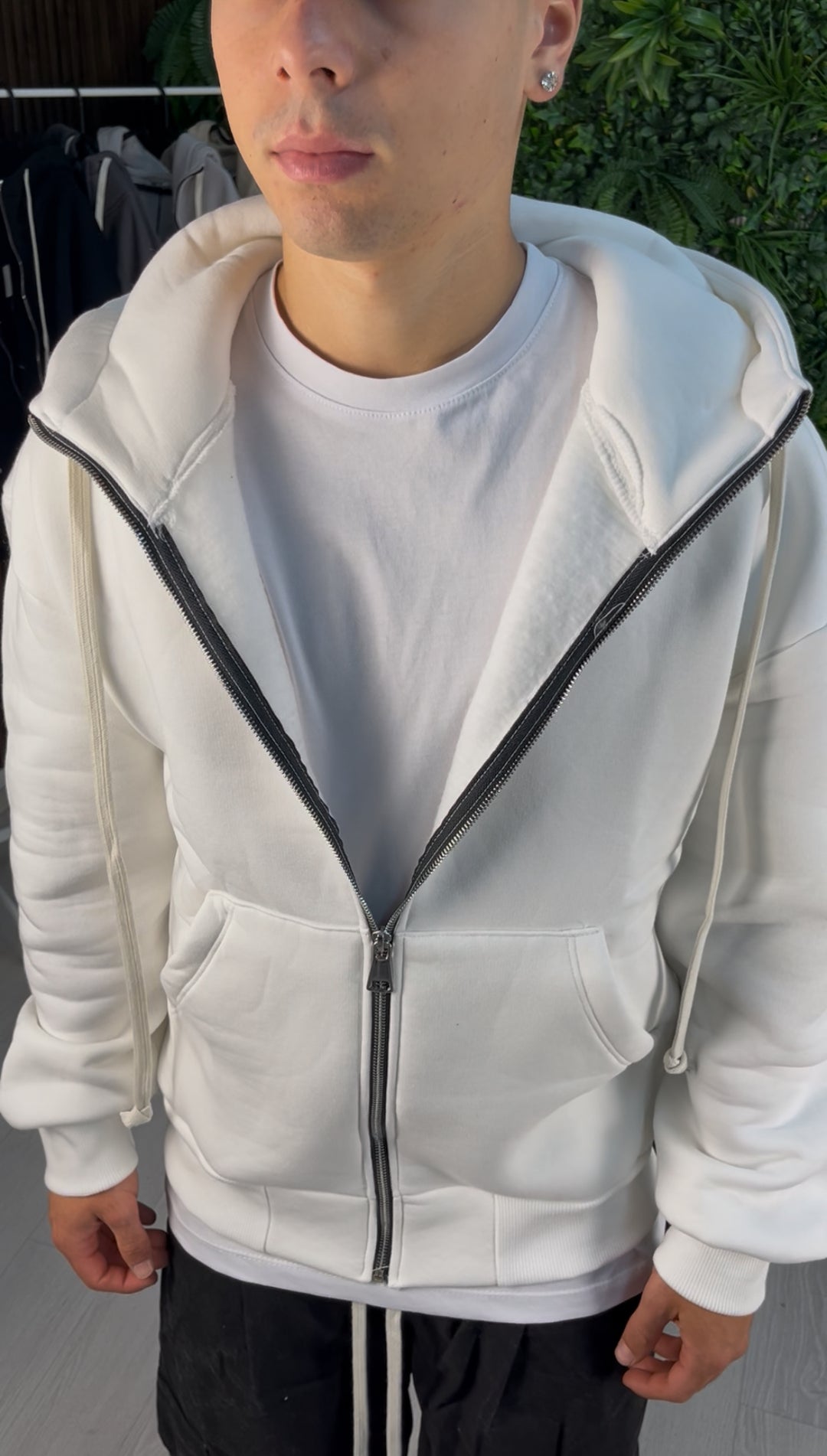 FELPA CON ZIP BIANCA
