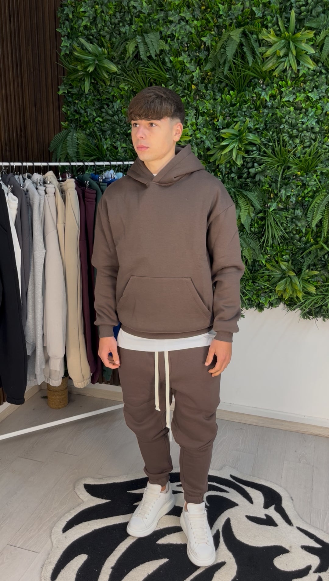 TUTA BASIC MARRONE