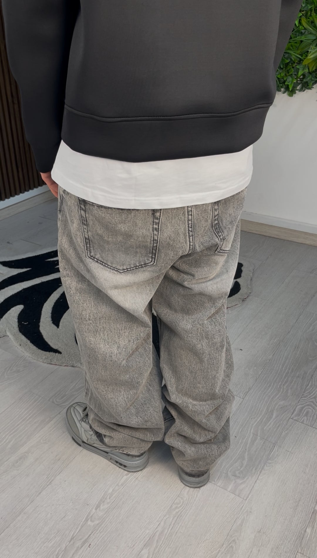 JEANS SUPER BAGGY GREY