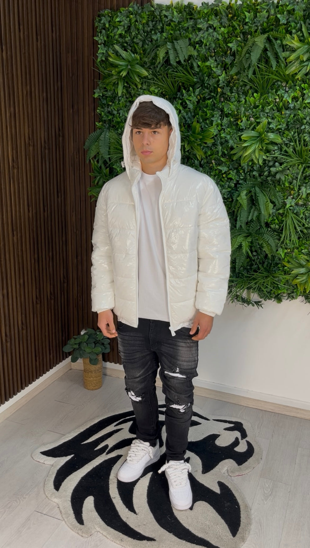 Schwarze glänzende Jacke