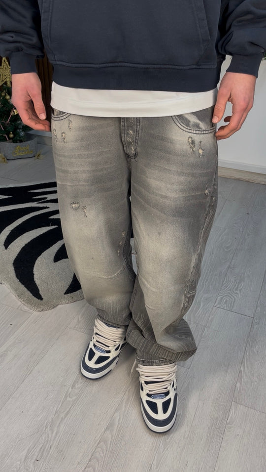 JEANS DAMAGE BALOON FIT