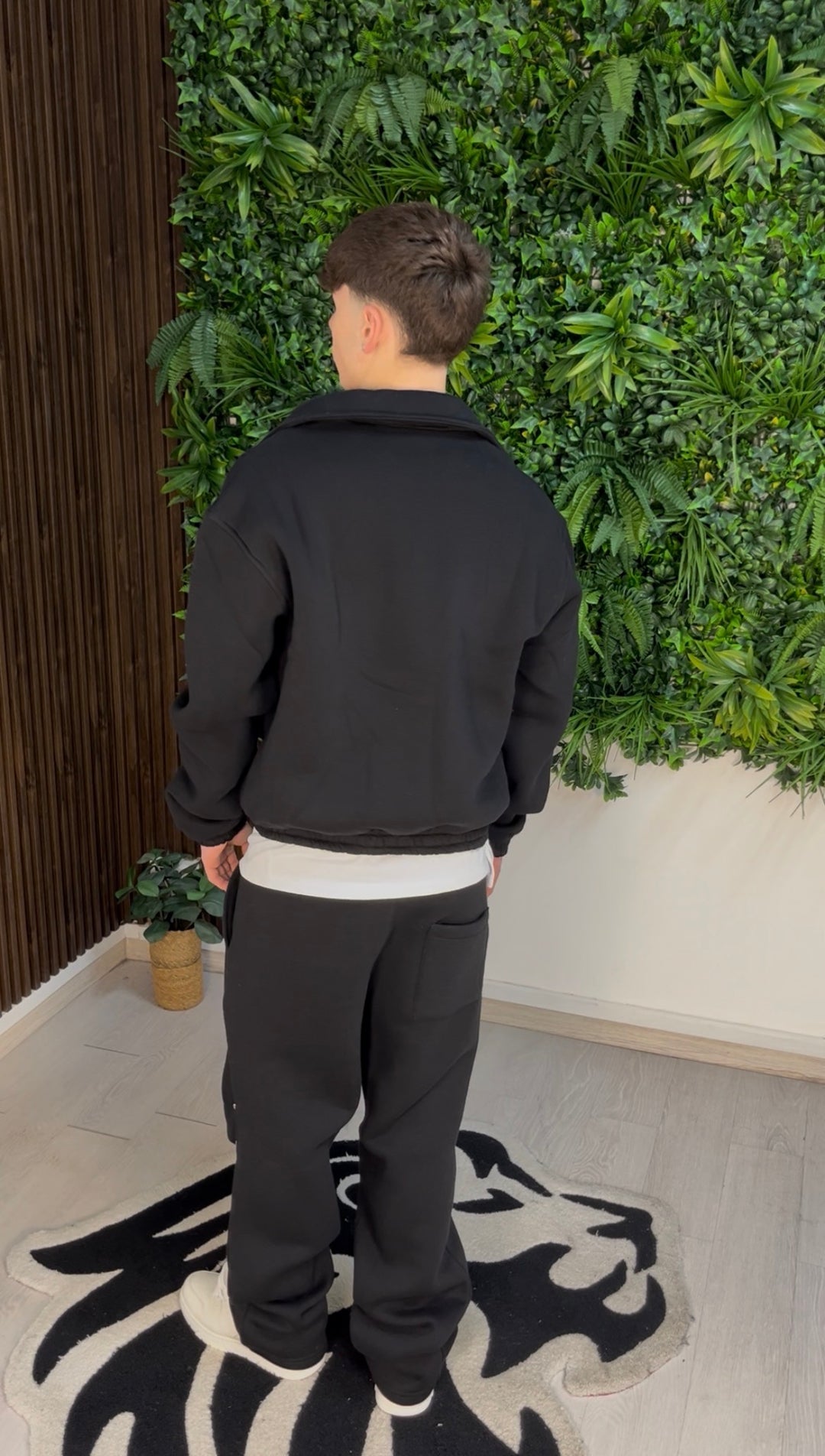 REFINED ZIP JACKET BLACK