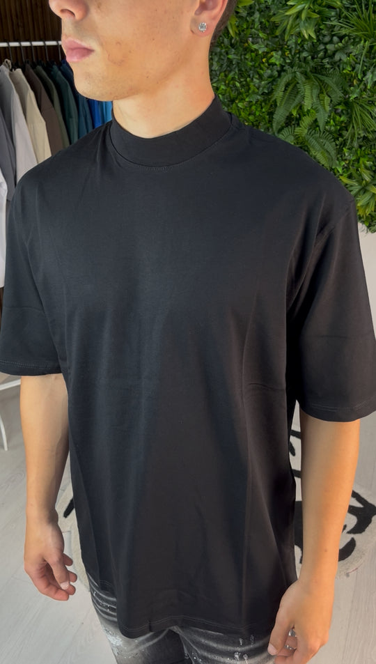 Black high collar t-shirt