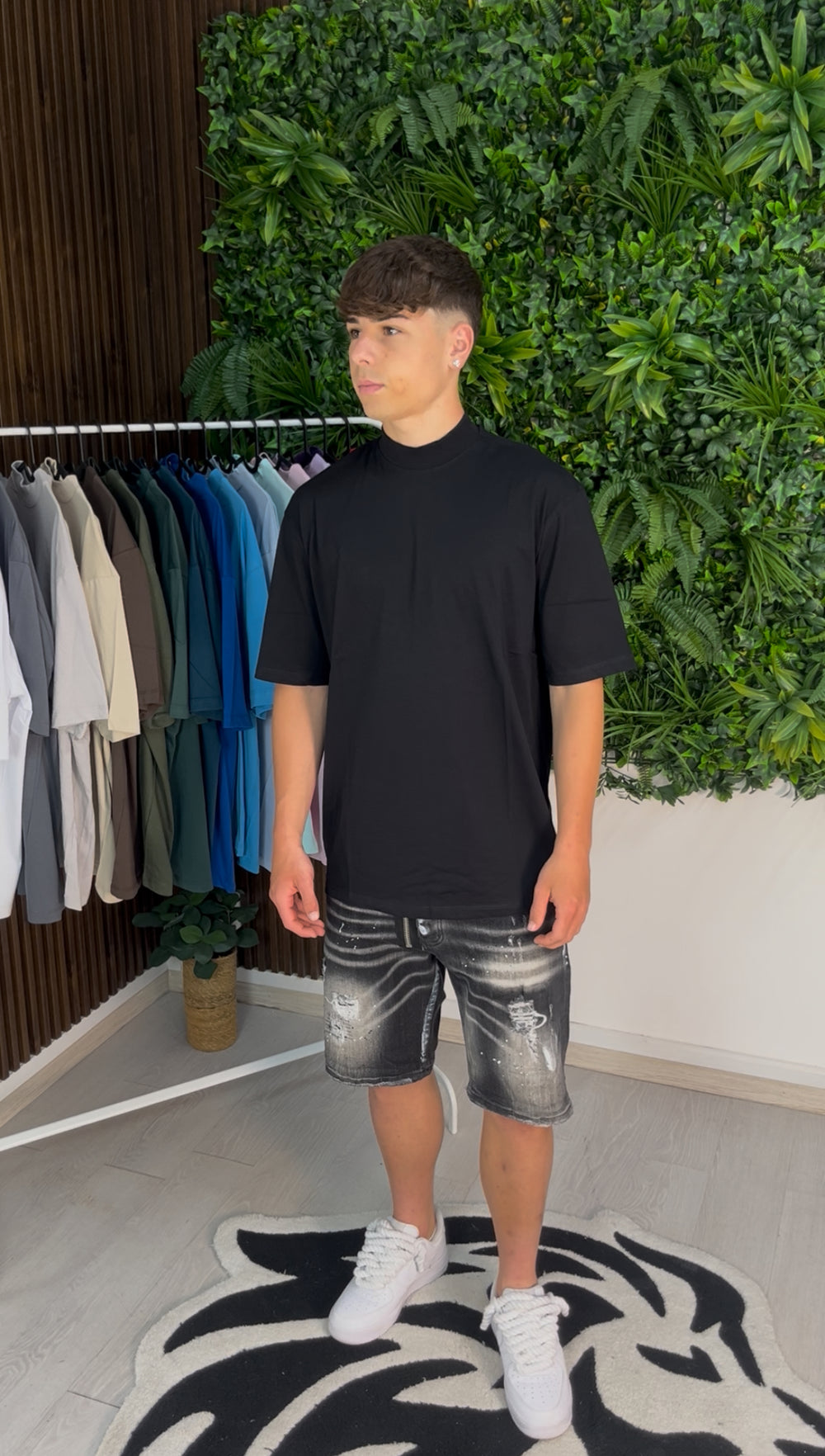 T-SHIRT COLLO ALTO NERA