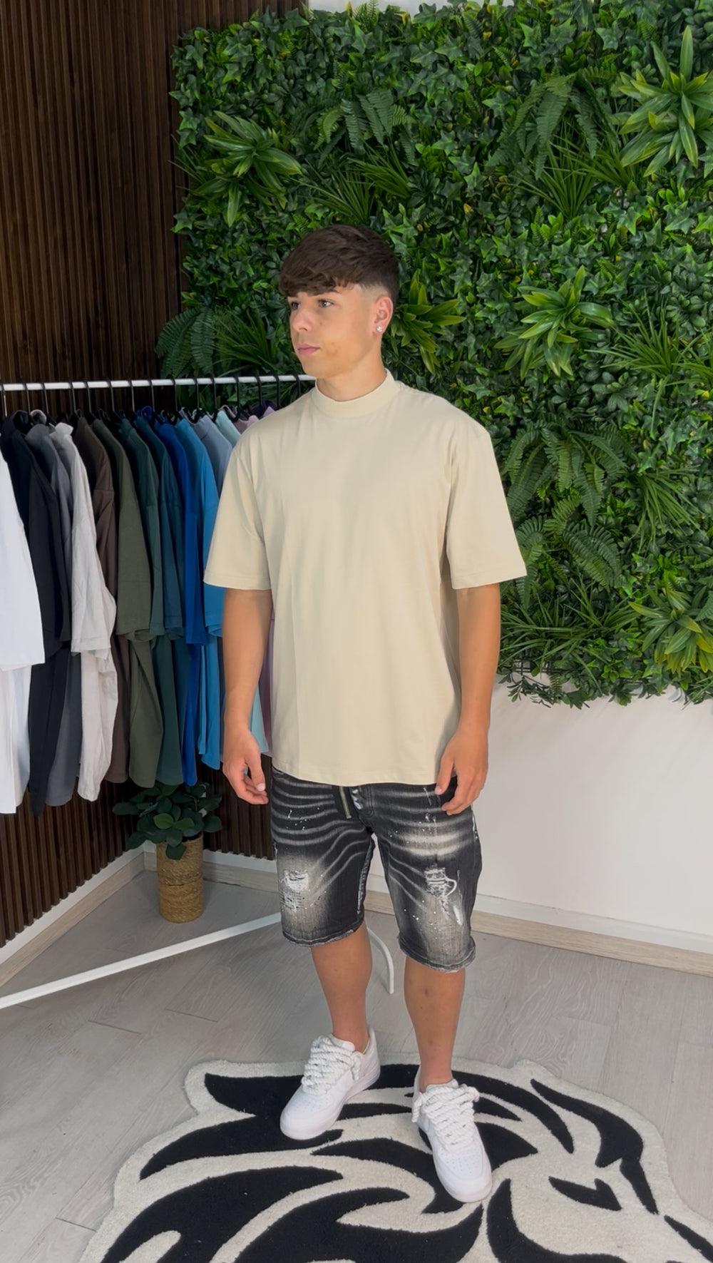 T-SHIRT COLLO ALTO BEIGE