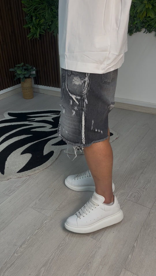 JEANS CORTO DESTROYED