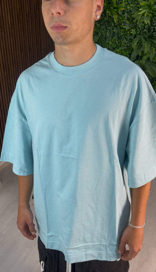 T-SHIRT OVER TIFFANY
