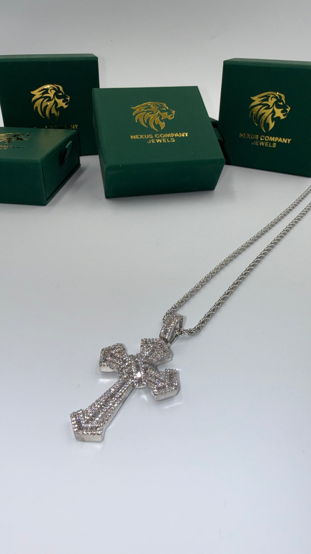 COLLANA ROYAL CROSS - DIAMOND