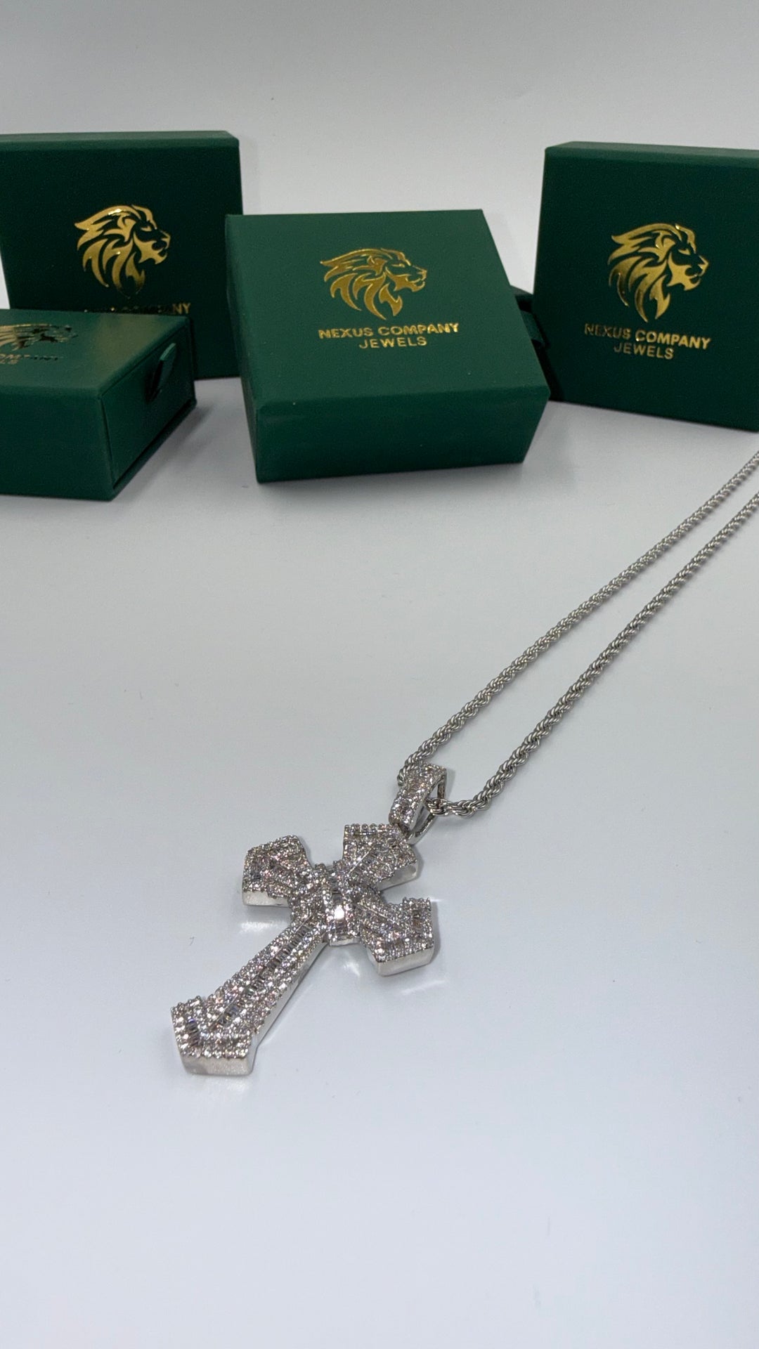 COLLANA ROYAL CROSS - DIAMOND