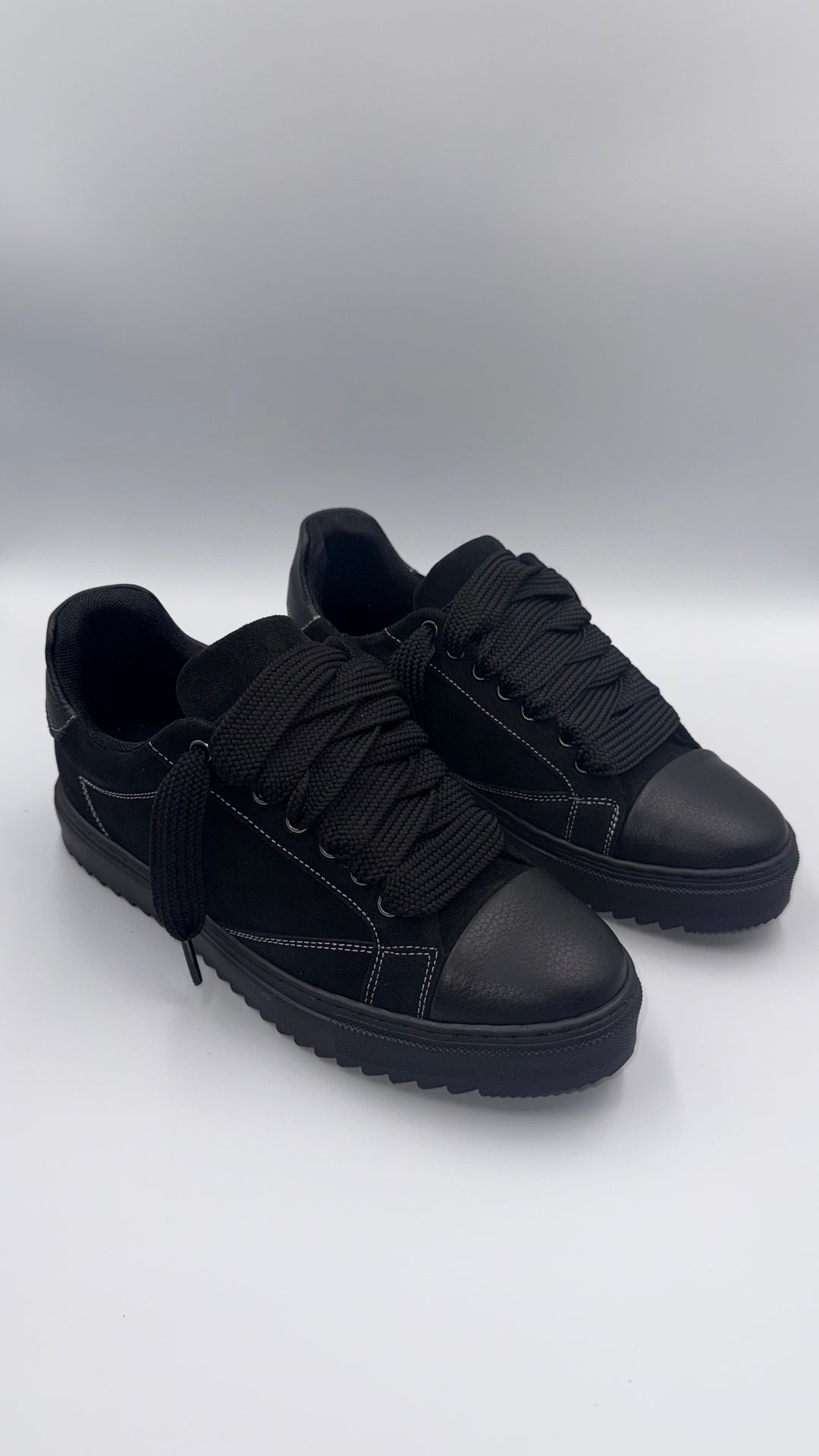 SCARPE NEXUS NERE IN CAMOSCIO