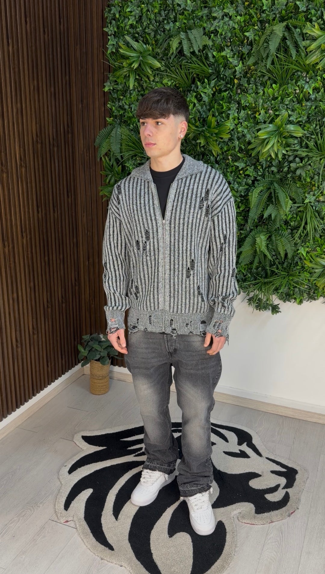 MAGLIONE DESTROYED ZIP BLACK