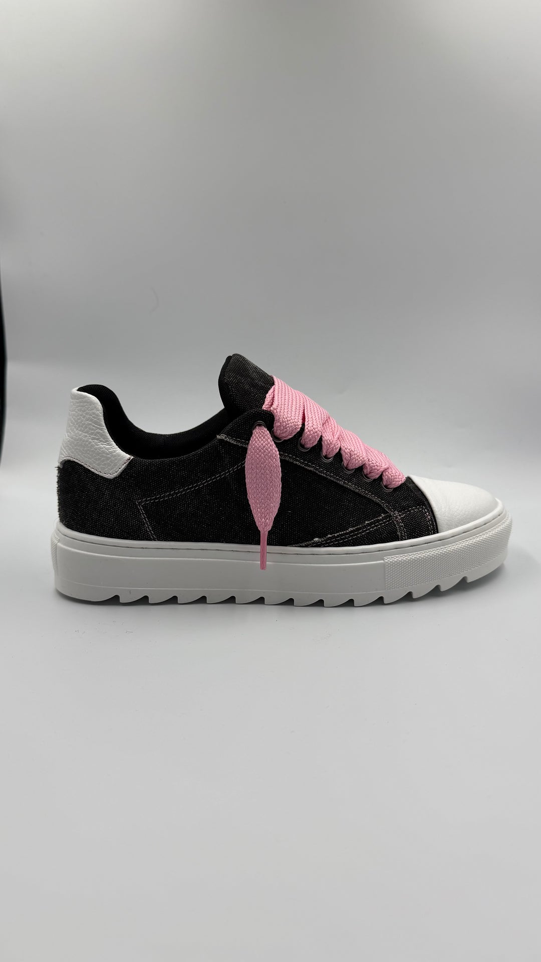 SCARPE NEXUS NERE/ROSA JEANS