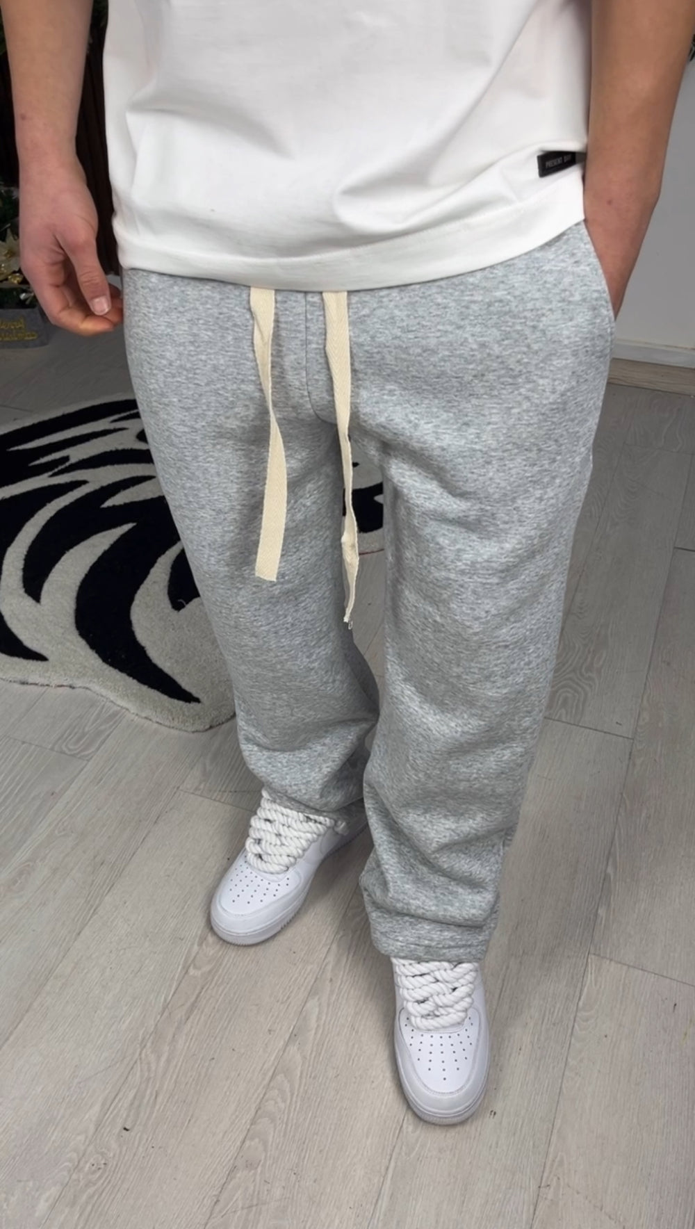 JOGGERS GREY